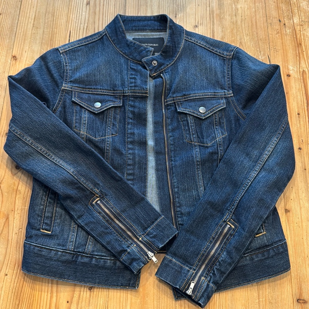 Banana Republic cropped denim jean moto style jacket